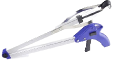 Hand gripping forceps-